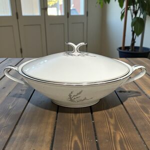 Vintage Noritake Candice #5509 Round Covered Vegetable Dish Serving Bowl